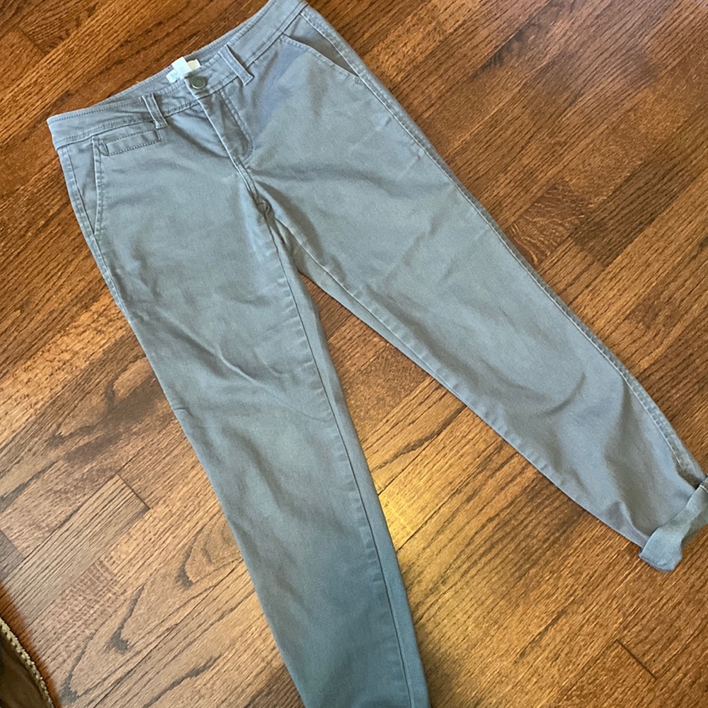 Gray trousers 0P